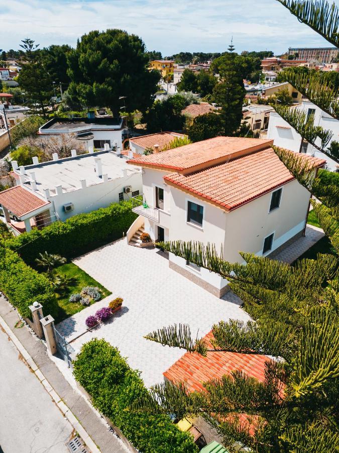Dimora Mariu Taranto Exterior foto