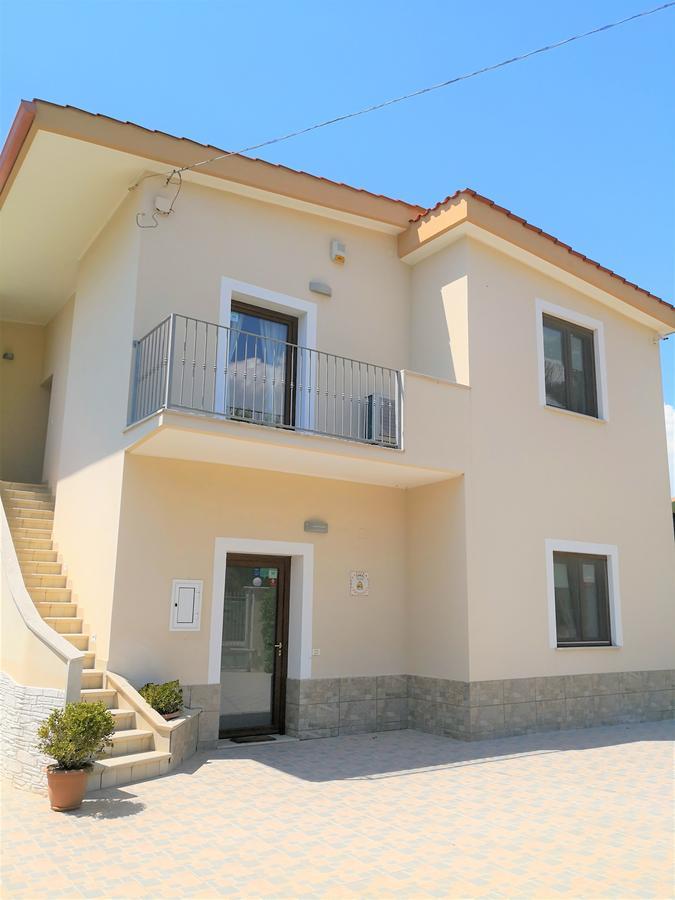 Dimora Mariu Taranto Exterior foto
